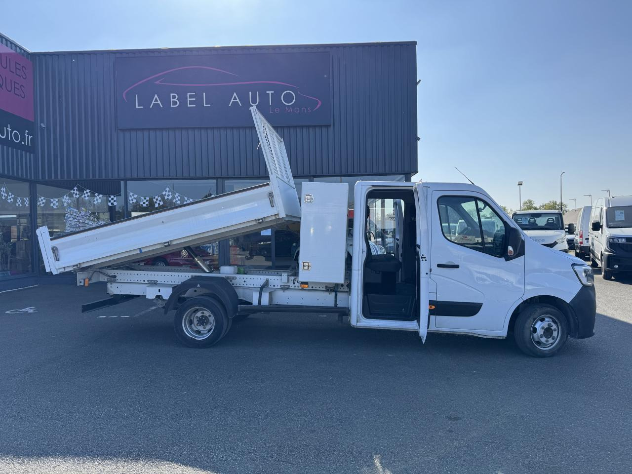 Renault Master combi RENAULT 3T5 BENNE + COFFRE RJ DOUBLE CABINE 6 PL 2.3 DCI 130 CH CONFORT + GPS + REGUL + CLIM - Furgoneta basculante: foto 1 Renault Master combi RENAULT 3T5 BENNE + COFFRE RJ DOUBLE CABINE 6 PL 2.3 DCI 130 CH CONFORT + GPS + REGUL + CLIM - Furgoneta basculante: foto 1