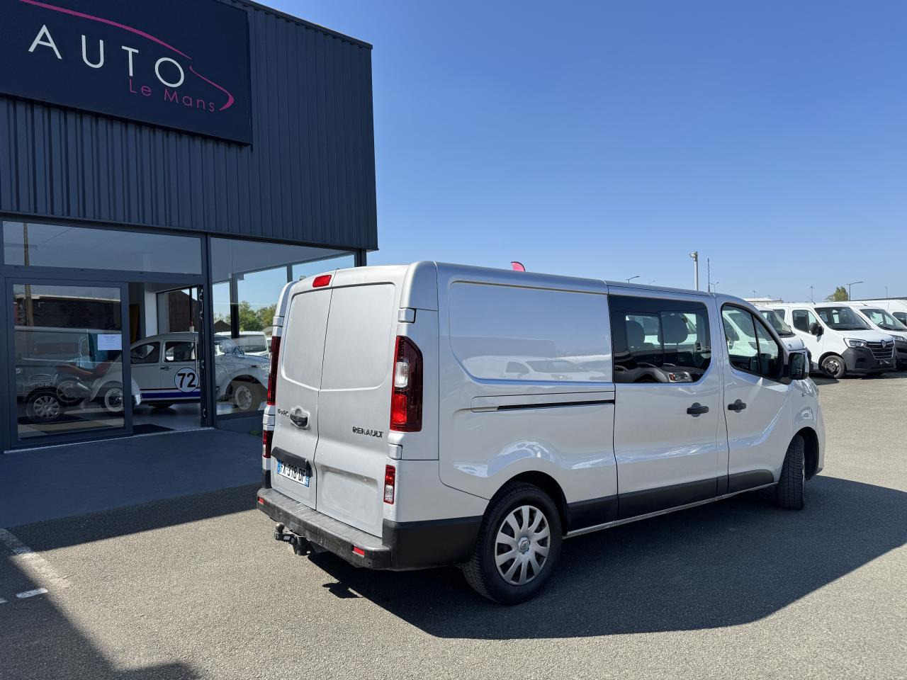 Renault Trafic L2H1 2.0 DCI 145CH CABINE APPROFONDIE 6 PLACES CONFORT EDC - Furgoneta combi: foto 3 Renault Trafic L2H1 2.0 DCI 145CH CABINE APPROFONDIE 6 PLACES CONFORT EDC - Furgoneta combi: foto 3