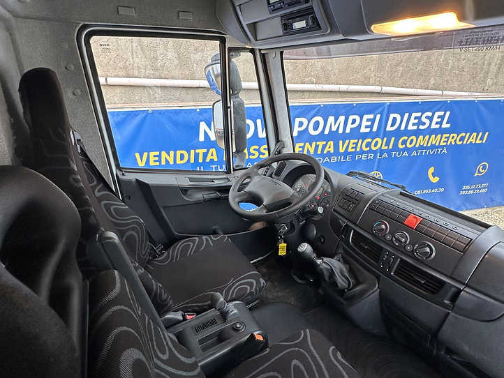 Camión chasis EUROCARGO 180 PASSO VARIABILE: foto 8
