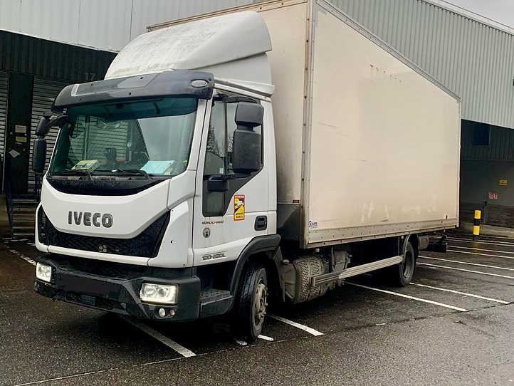 Iveco Eurocargo 120el22 - Camión caja cerrada: foto 1 Iveco Eurocargo 120el22 - Camión caja cerrada: foto 1