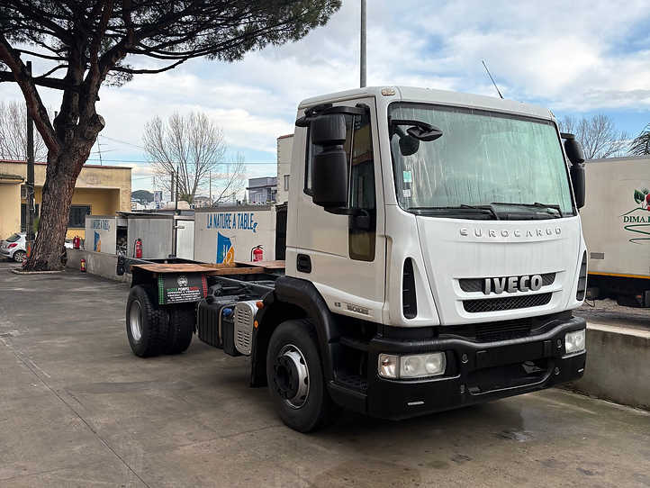 Iveco Eurocargo 160e25 - Camión chasis: foto 1 Iveco Eurocargo 160e25 - Camión chasis: foto 1