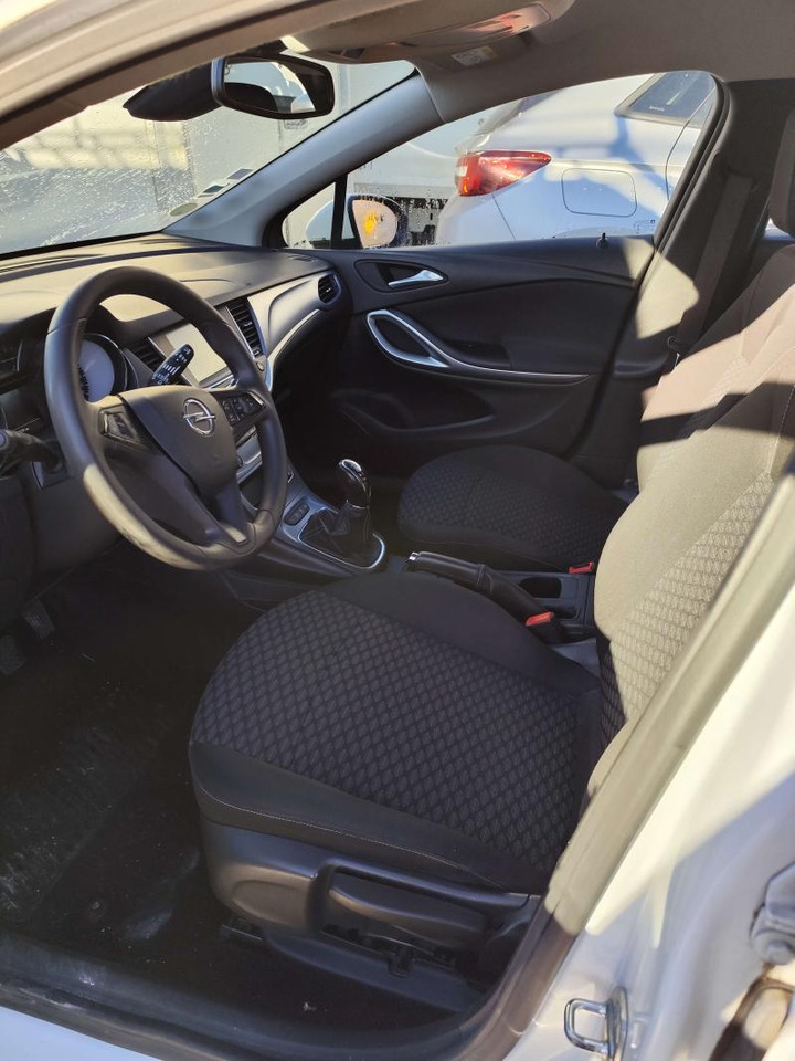Opel Astra 1,5 Diesel 105 cv BVM6 2 places Edition business - Coche: foto 5 Opel Astra 1,5 Diesel 105 cv BVM6 2 places Edition business - Coche: foto 5