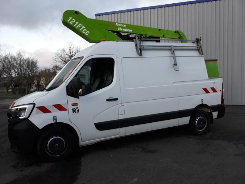 Renault Master 145.35 FG Tronqué L2H2 Nacelle Pack éco - Camión con plataforma elevadora: foto 2 Renault Master 145.35 FG Tronqué L2H2 Nacelle Pack éco - Camión con plataforma elevadora: foto 2