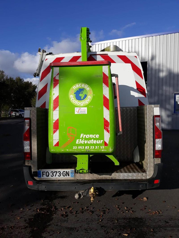 Renault Master 145.35 FG Tronqué L2H2 Nacelle Pack éco - Camión con plataforma elevadora: foto 4 Renault Master 145.35 FG Tronqué L2H2 Nacelle Pack éco - Camión con plataforma elevadora: foto 4