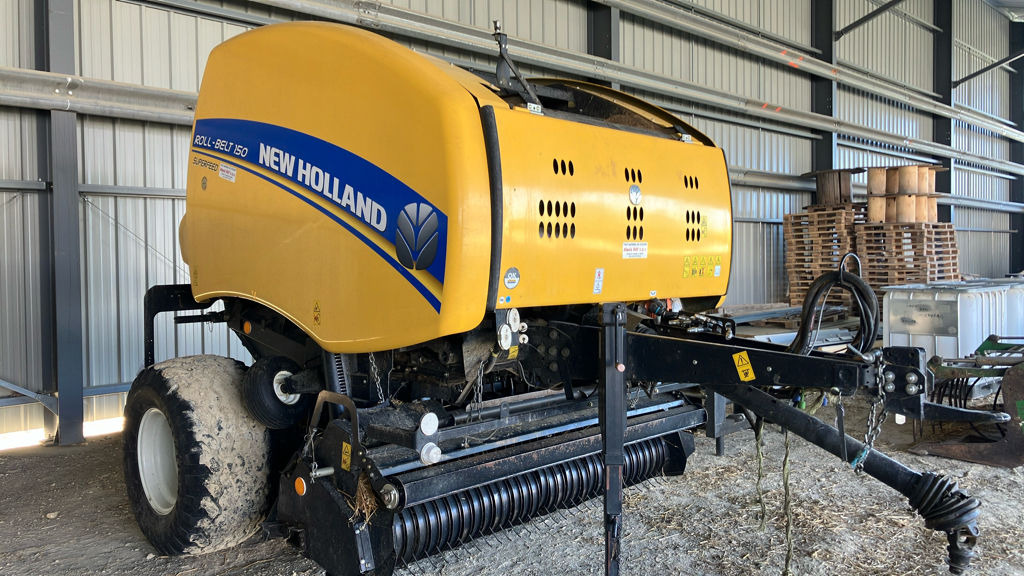 New Holland Roll belt 150 - Rotoempacadora: foto 1 New Holland Roll belt 150 - Rotoempacadora: foto 1