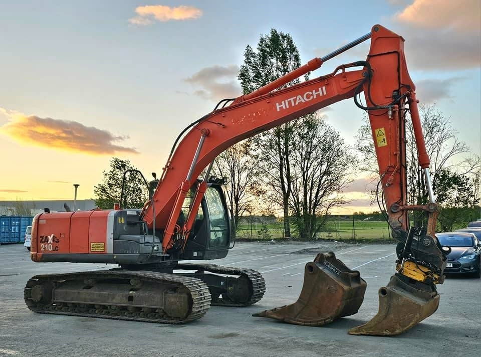 Hitachi ZX 210 LC-3 - Excavadora de cadenas: foto 5 Hitachi ZX 210 LC-3 - Excavadora de cadenas: foto 5