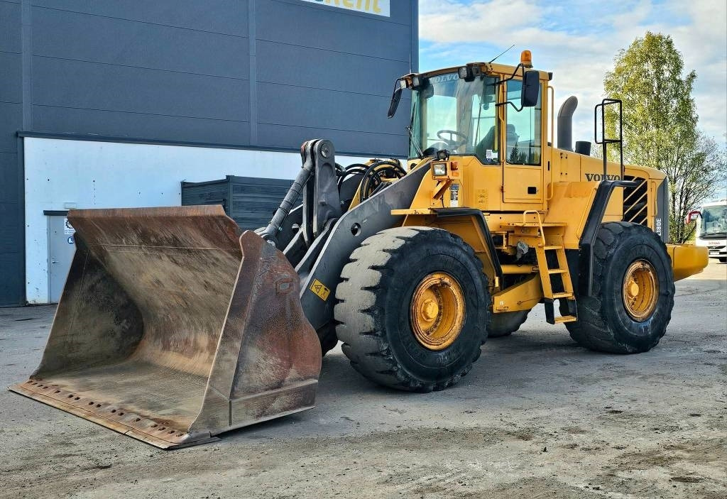Volvo L 180 E - Cargadora de ruedas: foto 2 Volvo L 180 E - Cargadora de ruedas: foto 2