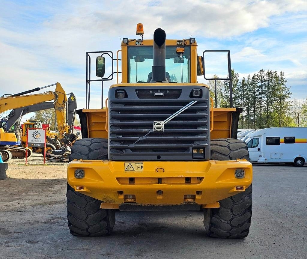 Volvo L 180 E - Cargadora de ruedas: foto 5 Volvo L 180 E - Cargadora de ruedas: foto 5