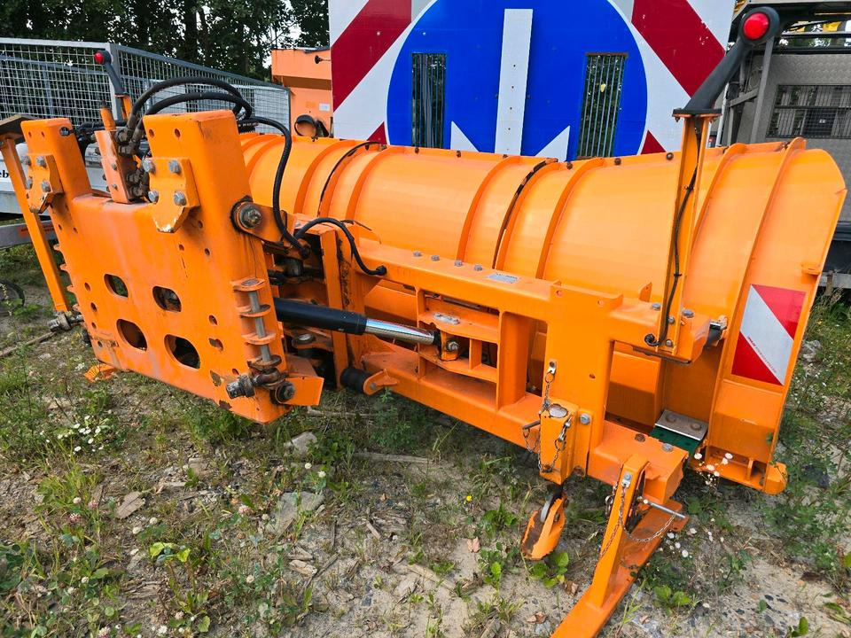 Bucher Schneepflug Ramox 300 NGR Schneeschieber Schneeschild Winterdienst Räumschild passend für Unimog 405/10 405/12 UGE UGN U300 U 300 400 500 - Cuchilla quitanieves: foto 1 Bucher Schneepflug Ramox 300 NGR Schneeschieber Schneeschild Winterdienst Räumschild passend für Unimog 405/10 405/12 UGE UGN U300 U 300 400 500 - Cuchilla quitanieves: foto 1