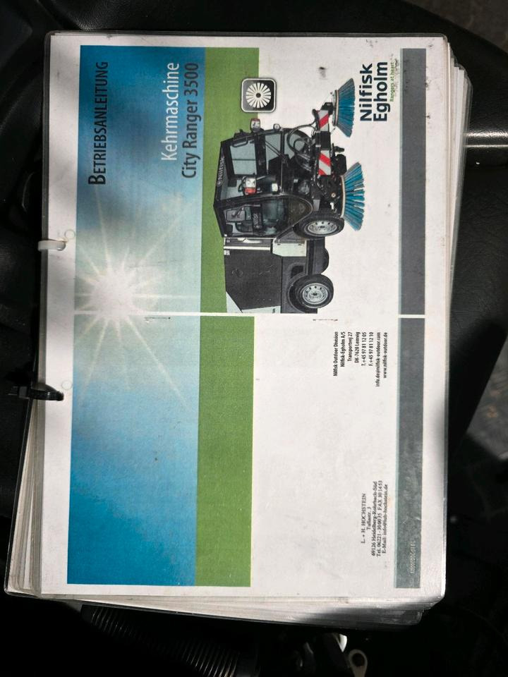 Barredora vial Nilfisk City Ranger 3500 Kehrmaschine Straßenkehrmaschine mit Schmidt Bediendisplay Hako Kehreinheit: foto 15