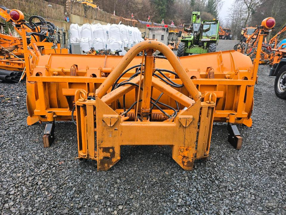 Schmidt MF 2.4 3m. Schneeschieber Schneeschild Winterdienst Räumschild Schneepflug passend für Traktor Unimog 405 UGE UGN Fronthydraulik - Cuchilla quitanieves: foto 3 Schmidt MF 2.4 3m. Schneeschieber Schneeschild Winterdienst Räumschild Schneepflug passend für Traktor Unimog 405 UGE UGN Fronthydraulik - Cuchilla quitanieves: foto 3