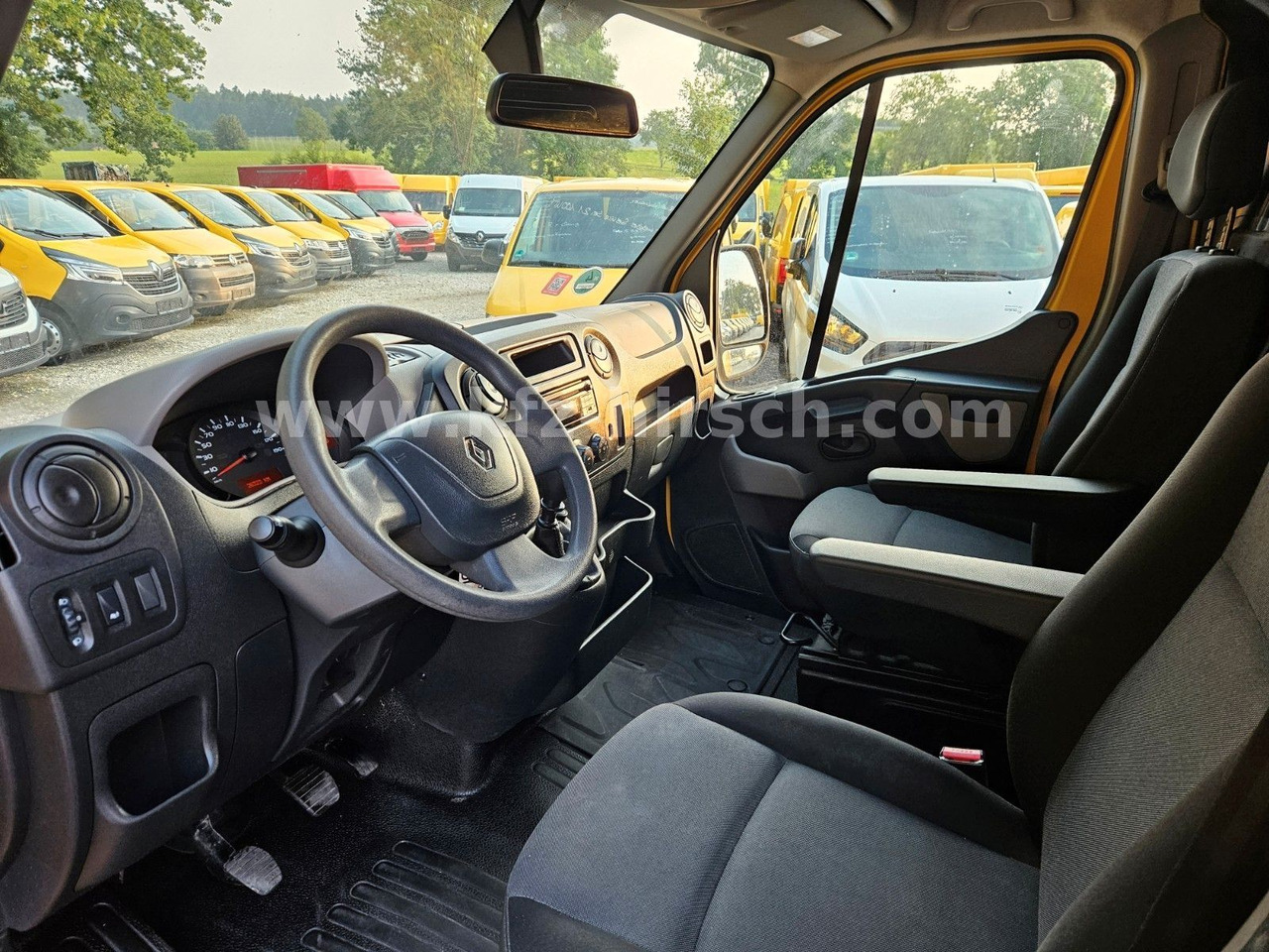 Furgoneta de pasajeros Renault Master EURO 6 *Klima*EU6 Kamera* Regal Sortimo: foto 19 Furgoneta de pasajeros Renault Master EURO 6 *Klima*EU6 Kamera* Regal Sortimo: foto 19