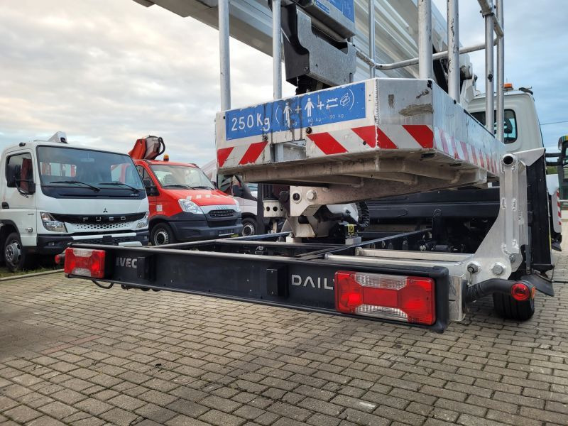 Iveco Daily 35S12 podnośnik koszowy 23 m CTE ZED 23.3 JH - Camión con plataforma elevadora: foto 5 Iveco Daily 35S12 podnośnik koszowy 23 m CTE ZED 23.3 JH - Camión con plataforma elevadora: foto 5