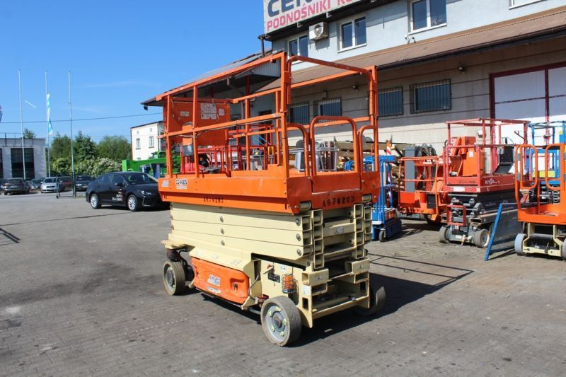 Podnośnik nożycowy elektryczny 12 m JLG 3246 ES - Plataforma de tijeras: foto 4 Podnośnik nożycowy elektryczny 12 m JLG 3246 ES - Plataforma de tijeras: foto 4