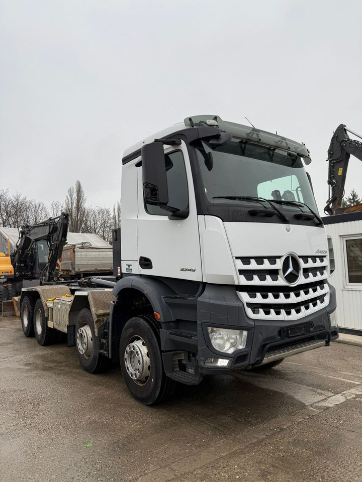 MERCEDES-BENZ Arocs 3245 - Camión multibasculante: foto 3 MERCEDES-BENZ Arocs 3245 - Camión multibasculante: foto 3