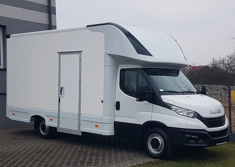 Iveco DAILY KONTENER NISKOPODŁOGOWY 4,43x2,23x2,42 SKLEP BAR FOODTRUCK KAMPER KLIMA - Autocaravana: foto 1 Iveco DAILY KONTENER NISKOPODŁOGOWY 4,43x2,23x2,42 SKLEP BAR FOODTRUCK KAMPER KLIMA - Autocaravana: foto 1