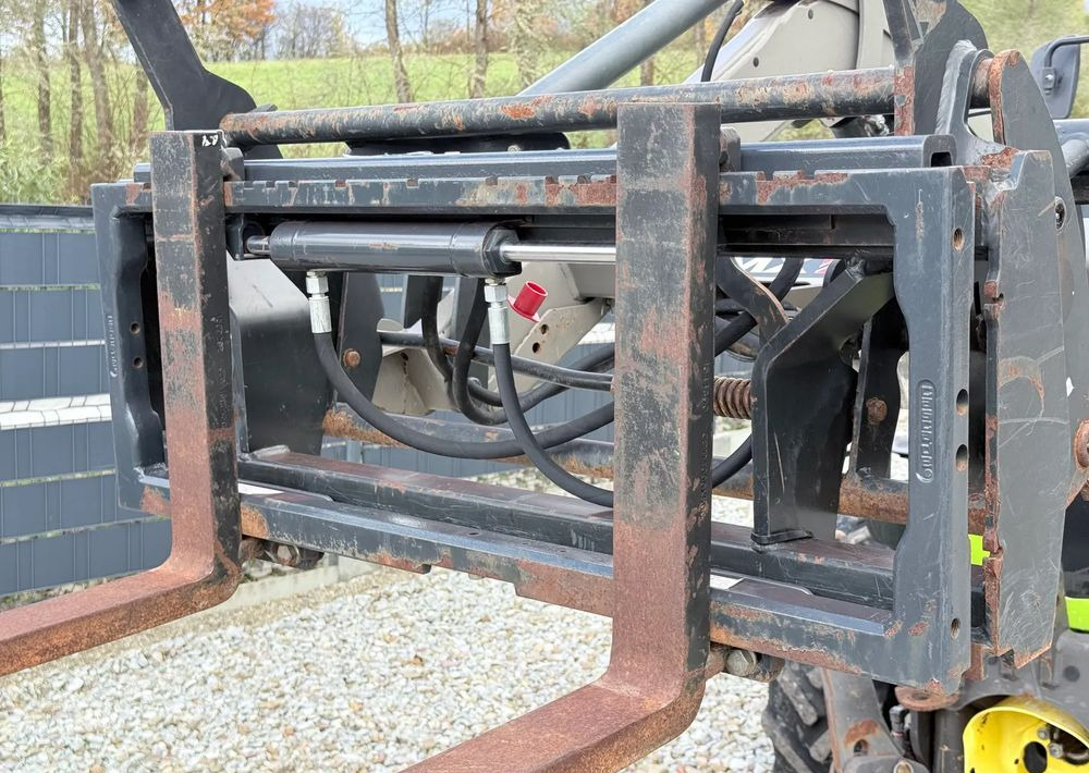 Tractor Claas * Ciągnik Traktor CLAAS 240 F NEXOS * 4x4 * Sadowniczy * Tur MX F304 * TUZ * Wałek WOM: foto 17 Tractor Claas * Ciągnik Traktor CLAAS 240 F NEXOS * 4x4 * Sadowniczy * Tur MX F304 * TUZ * Wałek WOM: foto 17