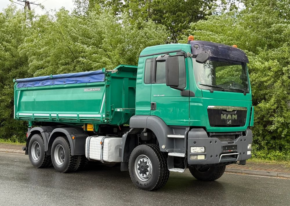 MAN * TGS 26.440 MAN * Kiper / Wywrotka * 6x6 * Sprowadzona * Bordmatik * Stan Perfekcyjny - Camión volquete: foto 2 MAN * TGS 26.440 MAN * Kiper / Wywrotka * 6x6 * Sprowadzona * Bordmatik * Stan Perfekcyjny - Camión volquete: foto 2