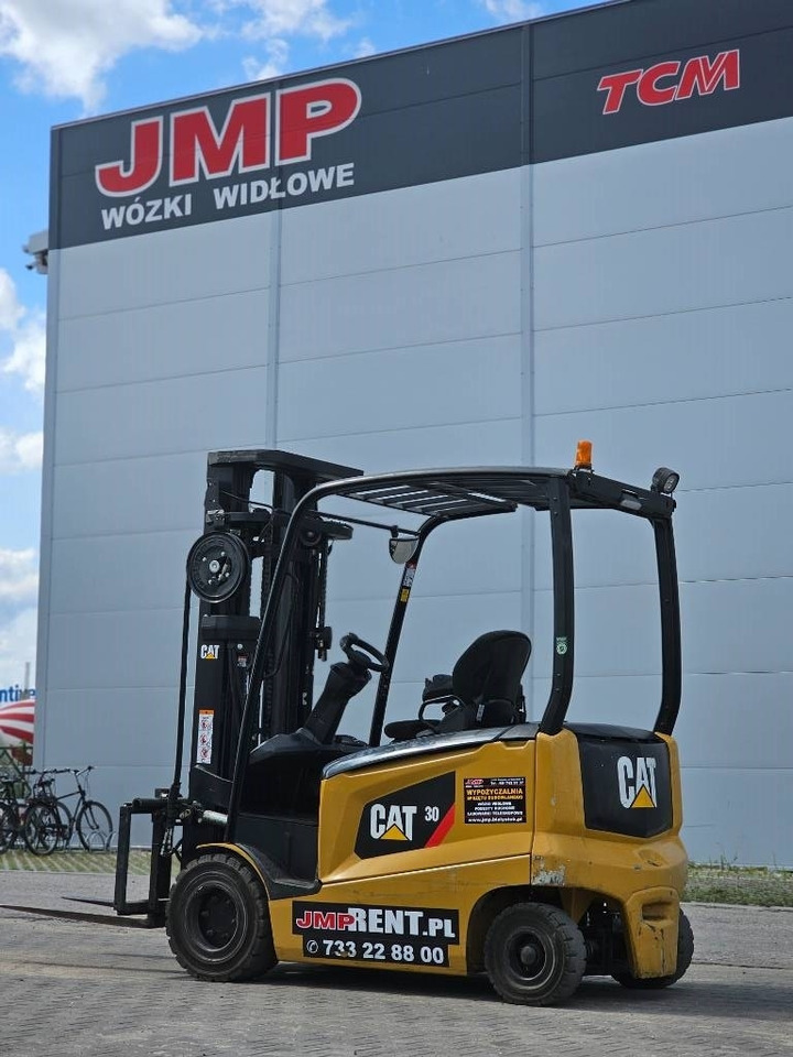 CAT EP 30 CN - Carretilla elevadora eléctrica: foto 5 CAT EP 30 CN - Carretilla elevadora eléctrica: foto 5