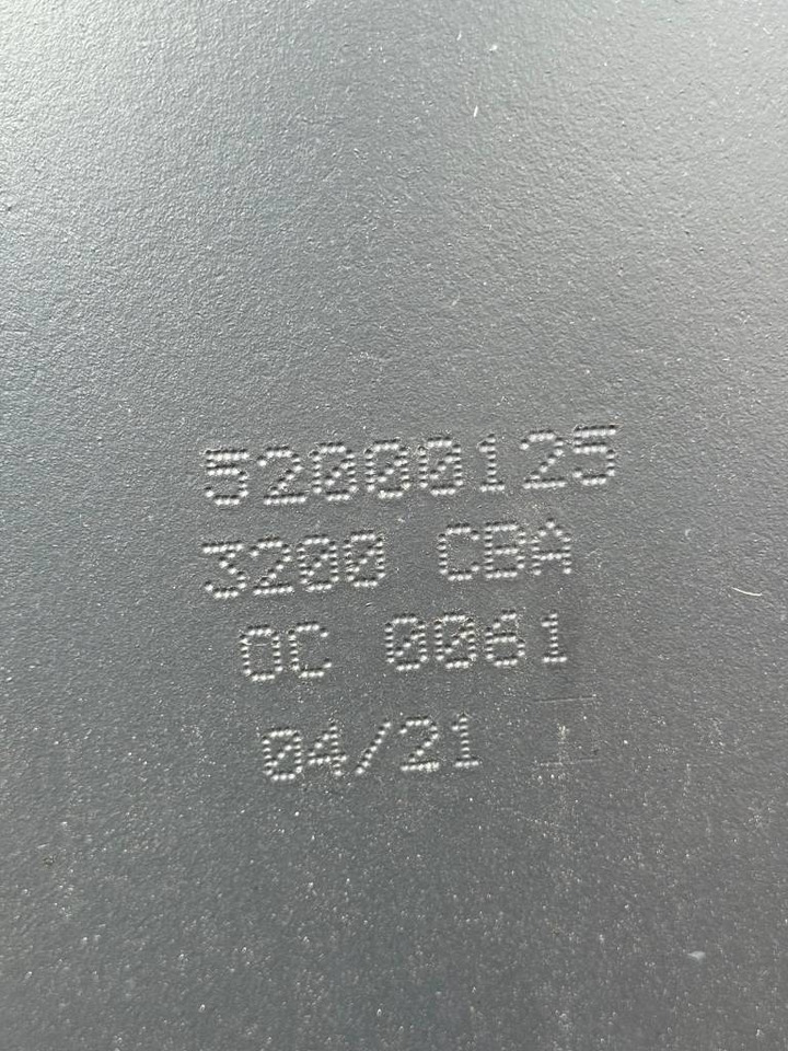 Manitou CBA 2500/3200 EN 3,2m3 52000125 2021 - Cazo para Maquinaria de construcción: foto 4 Manitou CBA 2500/3200 EN 3,2m3 52000125 2021 - Cazo para Maquinaria de construcción: foto 4