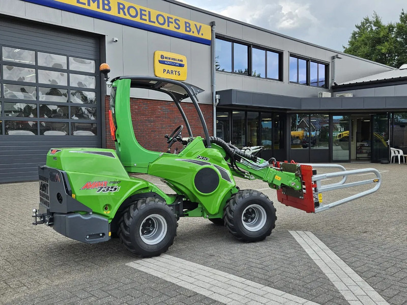 Avant Mini-shovel 735i Rental met Kemp balenklem - Minicargadora de cadenas: foto 4 Avant Mini-shovel 735i Rental met Kemp balenklem - Minicargadora de cadenas: foto 4