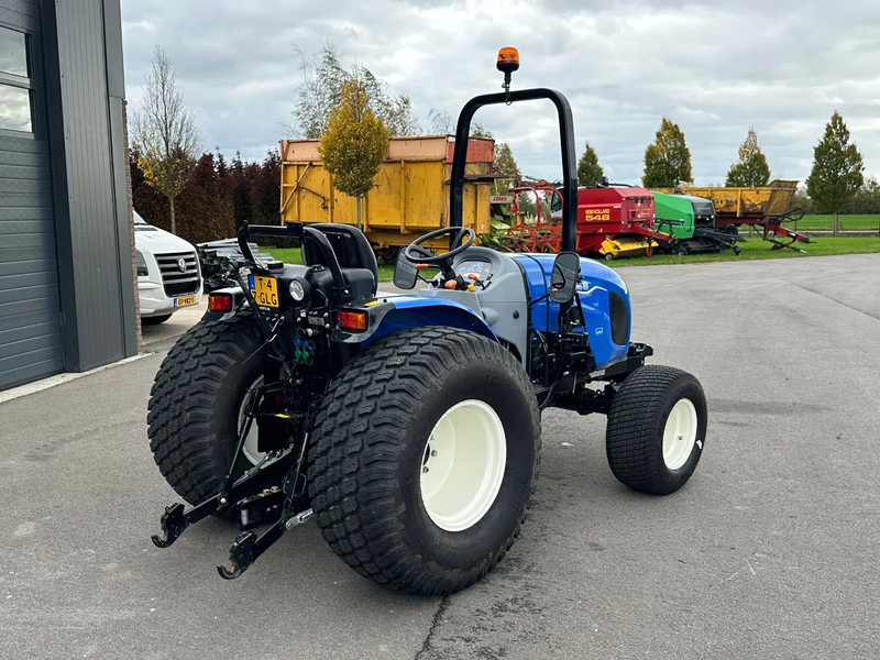 New Holland Boomer 55 - Mini tractor: foto 3 New Holland Boomer 55 - Mini tractor: foto 3