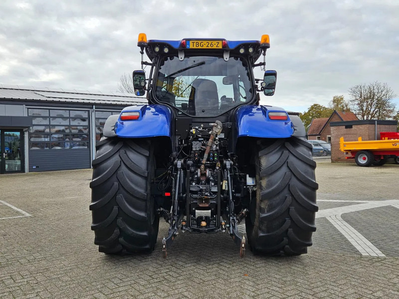 New Holland T7.230AC Autocommand - Tractor: foto 4 New Holland T7.230AC Autocommand - Tractor: foto 4