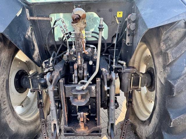 Valtra 6650 Hitech, FH+PTO, 8265 uur! - Tractor: foto 3 Valtra 6650 Hitech, FH+PTO, 8265 uur! - Tractor: foto 3