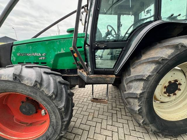 Tractor Valtra 6650 Hitech Twintrac: foto 15