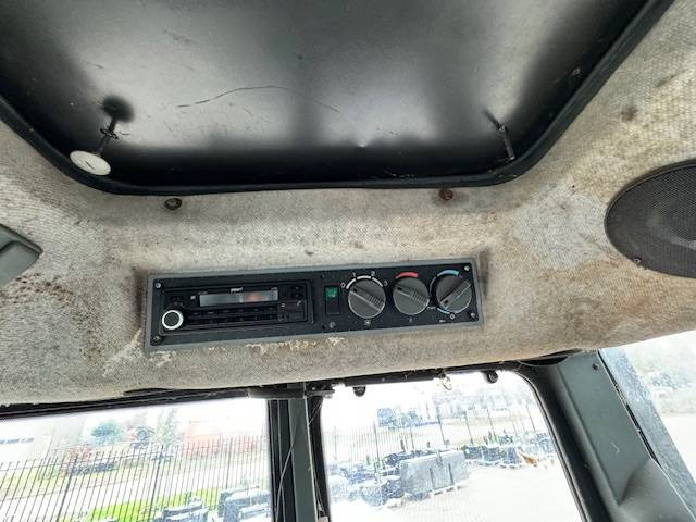 Tractor Valtra 6650 Hitech Twintrac: foto 18