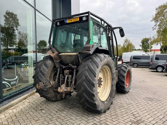 Tractor Valtra 6650 Hitech Twintrac: foto 6
