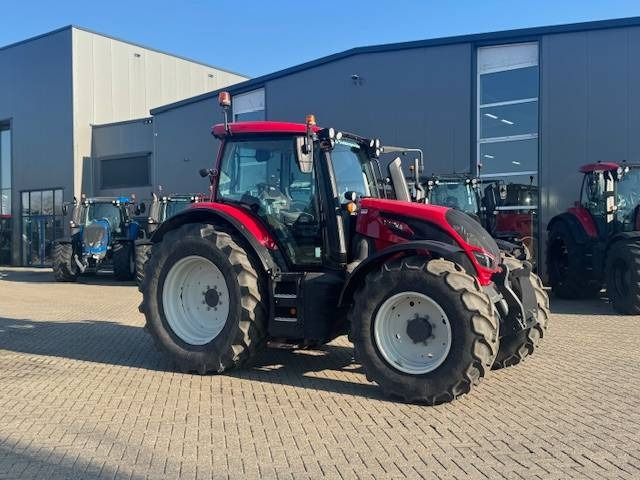 Valtra N134 Hitech - Tractor: foto 4 Valtra N134 Hitech - Tractor: foto 4