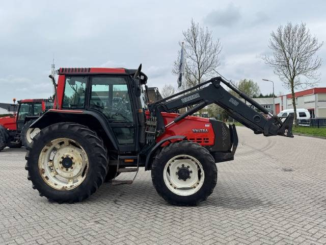 Valtra Valmet 6650 Hitech, voorlader, vloeistofkoppeling - Tractor: foto 4 Valtra Valmet 6650 Hitech, voorlader, vloeistofkoppeling - Tractor: foto 4