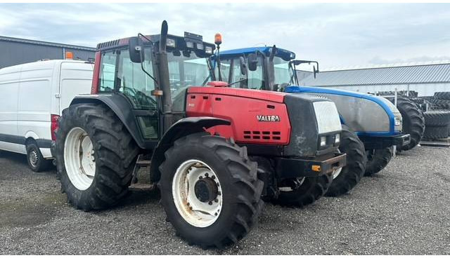 Valtra Valmet 8450, Voorasvering! - Tractor: foto 1 Valtra Valmet 8450, Voorasvering! - Tractor: foto 1