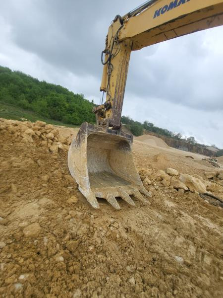 Excavadora de cadenas Komatsu PC490LC: foto 16