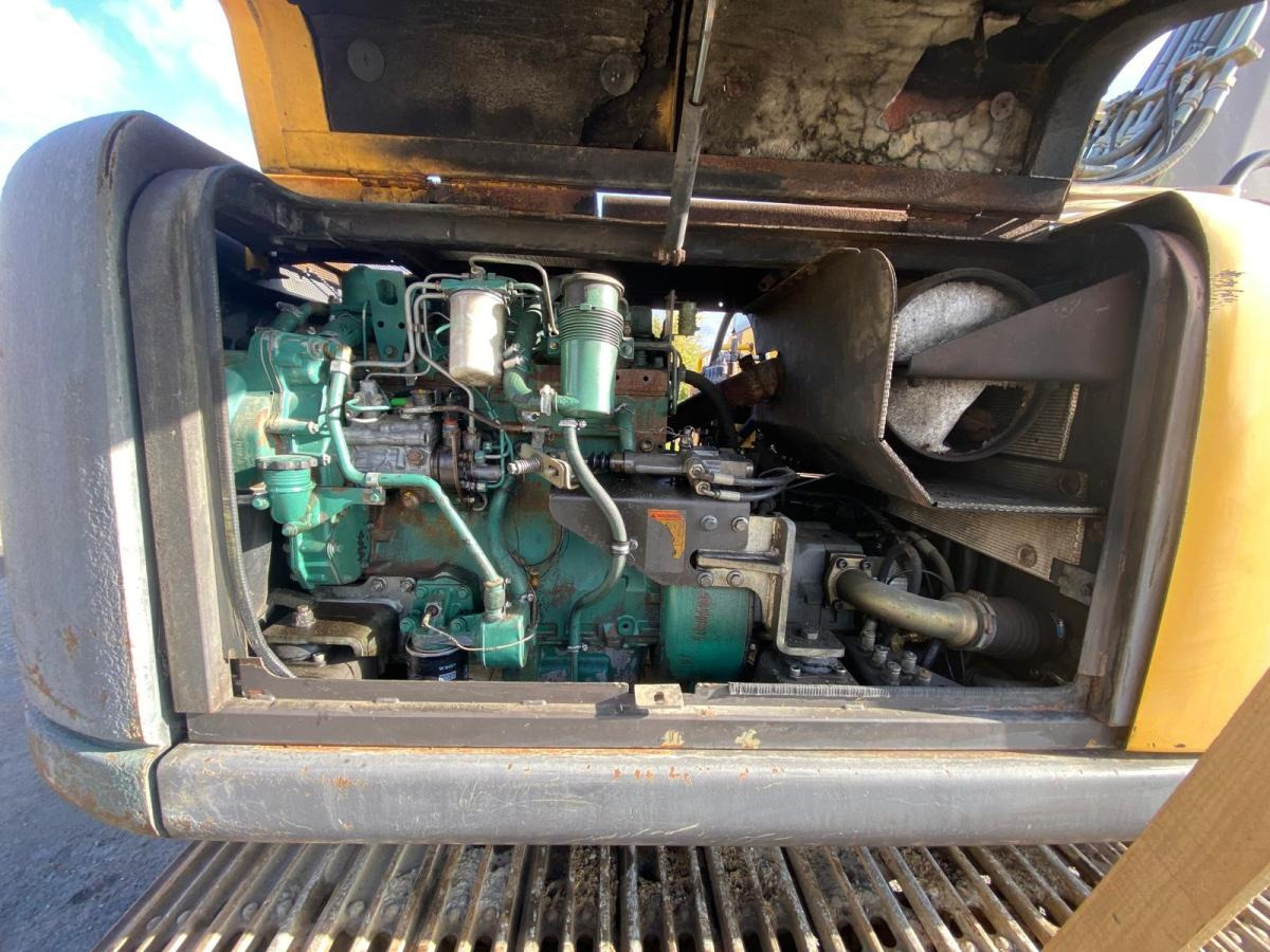 Excavadora de cadenas Volvo EC160: foto 11