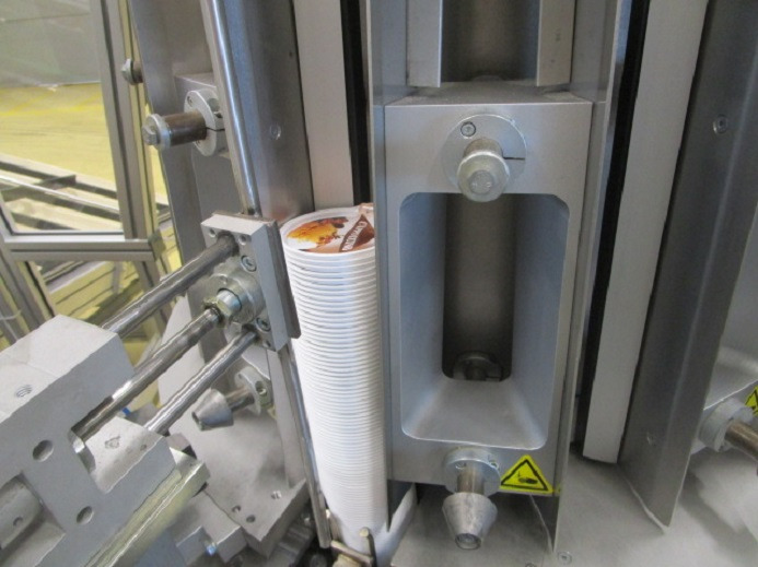 DECKEL ETIKETTIER ANLAGE SCHLEUTER GU 2 DU (RUNDLÄUFER) MIT LÖFFELEINLEGESTATION RNA SRC-N-630-1R - Máquina de embalaje: foto 5 DECKEL ETIKETTIER ANLAGE SCHLEUTER GU 2 DU (RUNDLÄUFER) MIT LÖFFELEINLEGESTATION RNA SRC-N-630-1R - Máquina de embalaje: foto 5