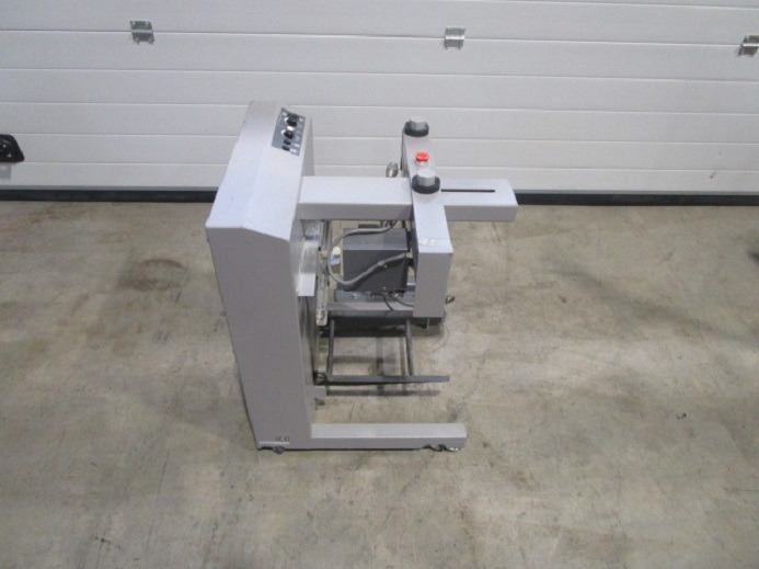 STAPELABSENKTISCH HORIZON ST-20 - Máquina de impresión: foto 2 STAPELABSENKTISCH HORIZON ST-20 - Máquina de impresión: foto 2