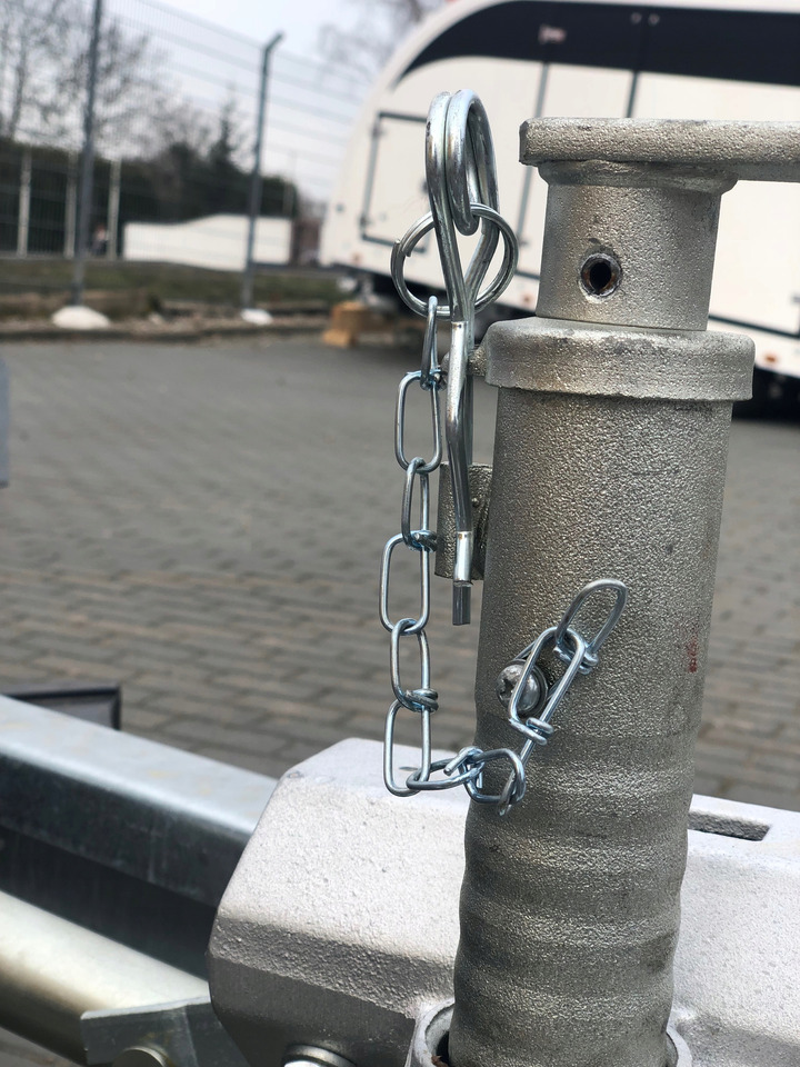 PRZYCZEPA LAWETA KOPARKI MINIKOPARKI 370x170 CM, 3500 KG / EXCAVATOR MINI EXCAVATOR TRANSPORTER TRAILER 370x170 CM, DMC 3500 KG - Remolque porta maquinaria: foto 4 PRZYCZEPA LAWETA KOPARKI MINIKOPARKI 370x170 CM, 3500 KG / EXCAVATOR MINI EXCAVATOR TRANSPORTER TRAILER 370x170 CM, DMC 3500 KG - Remolque porta maquinaria: foto 4