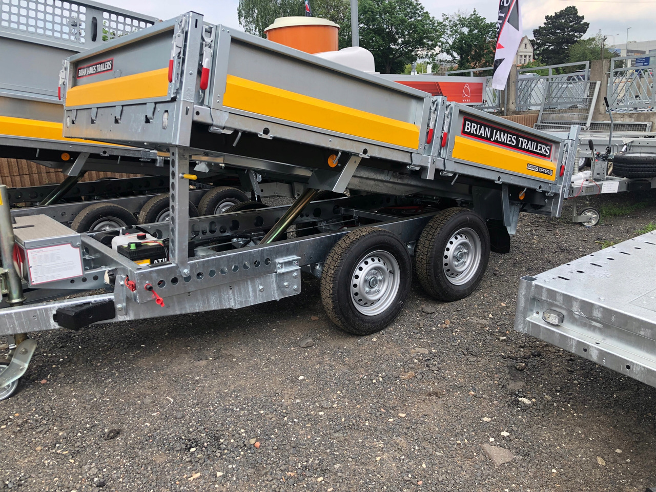 PRZYCZEPA WYWROTKA BJT CARGO TIPPER 3,6x2, 3,5T, 2 OS / BJT CARGO Tipper Trailer 3.6x2, 3.5T, 2 Axles - Remolque volquete: foto 2 PRZYCZEPA WYWROTKA BJT CARGO TIPPER 3,6x2, 3,5T, 2 OS / BJT CARGO Tipper Trailer 3.6x2, 3.5T, 2 Axles - Remolque volquete: foto 2