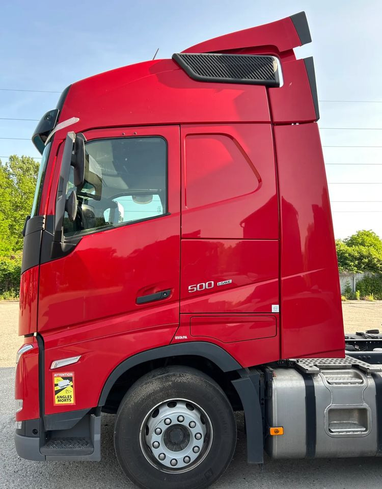 Volvo FH 500 I-SAVE / PARK COOL / ZŁOTY KONTRAKT / 3 SZTUKI !! - Cabeza tractora: foto 4 Volvo FH 500 I-SAVE / PARK COOL / ZŁOTY KONTRAKT / 3 SZTUKI !! - Cabeza tractora: foto 4
