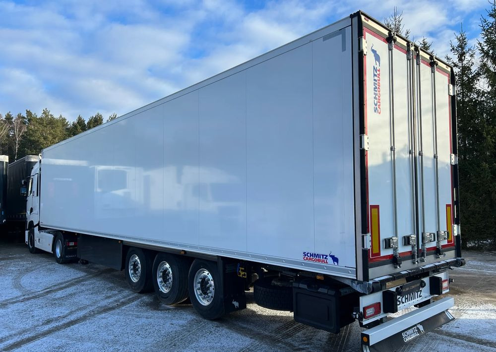 Schmitz Cargobull ORYGINALNE ALUFELGI ALCOA / BEZWYPADKOWA CHŁODNIA / GRUBA ŚCIANA 7 CM / 2 SZTUKI !! - Semirremolque frigorífico: foto 3 Schmitz Cargobull ORYGINALNE ALUFELGI ALCOA / BEZWYPADKOWA CHŁODNIA / GRUBA ŚCIANA 7 CM / 2 SZTUKI !! - Semirremolque frigorífico: foto 3