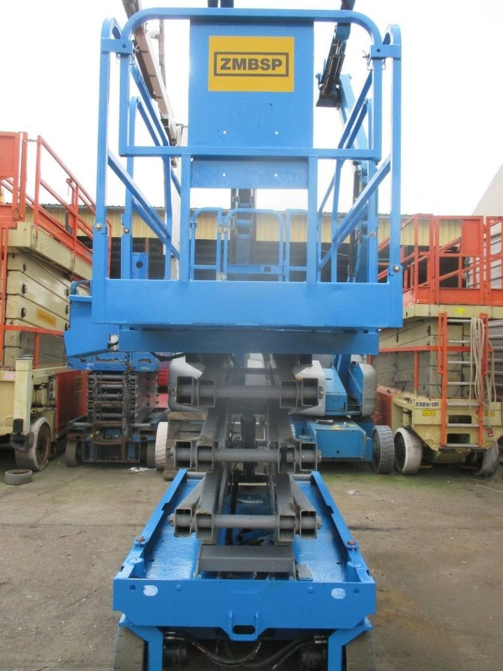 Plataforma de tijeras Genie GS 2646: foto 7 Plataforma de tijeras Genie GS 2646: foto 7