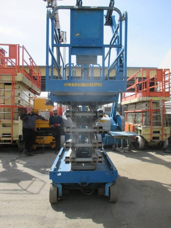 Genie GS 3246 - Plataforma de tijeras: foto 3 Genie GS 3246 - Plataforma de tijeras: foto 3
