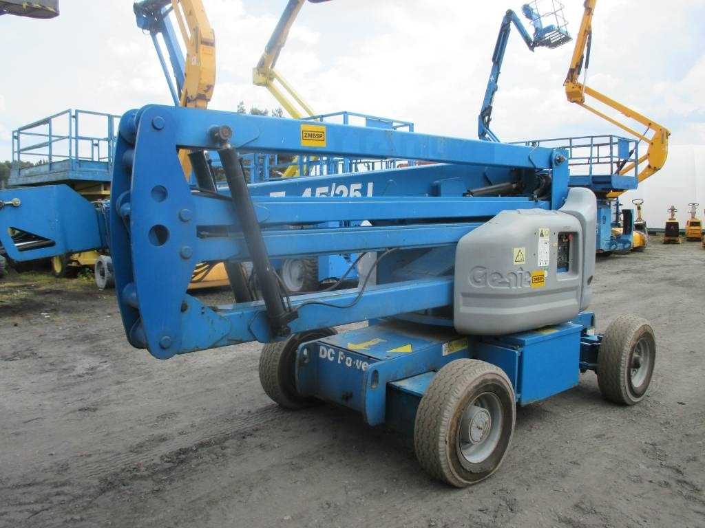 Genie Z 45/25 J DC - Plataforma articulada: foto 3 Genie Z 45/25 J DC - Plataforma articulada: foto 3