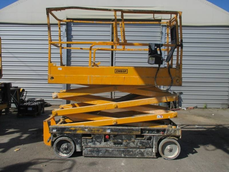 Plataforma de tijeras Haulotte Compact 8: foto 1