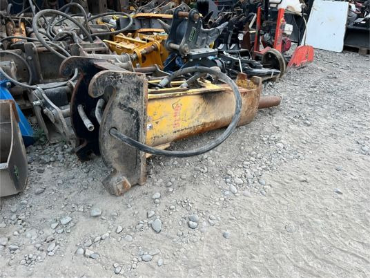 BRH Montabert 501 NG - Martillo hidráulico: foto 3 BRH Montabert 501 NG - Martillo hidráulico: foto 3