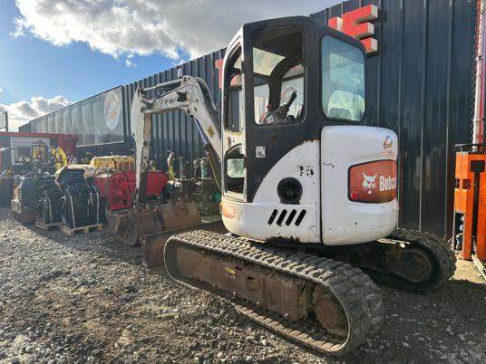 Miniexcavadora Bobcat 435 EG à 18 500 € HT: foto 6 Miniexcavadora Bobcat 435 EG à 18 500 € HT: foto 6