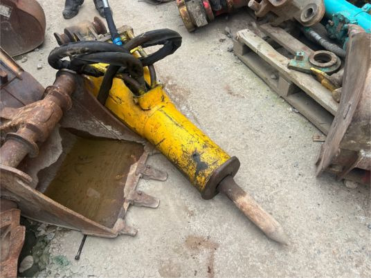 Brh montabert - SC22 - Martillo hidráulico: foto 3 Brh montabert - SC22 - Martillo hidráulico: foto 3