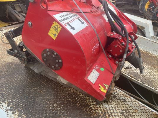 Enfouisseur de pierres lipco uf90 - Equipo para trabajo del suelo: foto 3 Enfouisseur de pierres lipco uf90 - Equipo para trabajo del suelo: foto 3